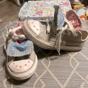 Cute Toddler converse! Double tongue! Good condition size 11